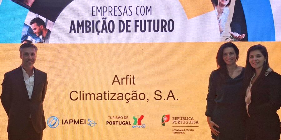 Imagem de destaque da entrega do Estatuto PME Excelência à ARFIT